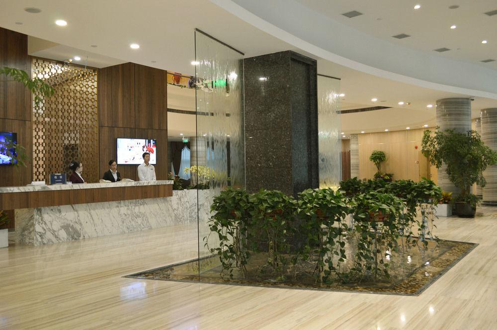 Noble Center Hotel Shanghai Bagian luar foto