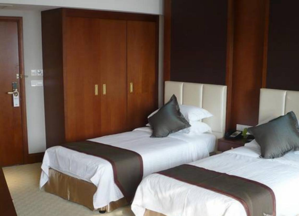 Noble Center Hotel Shanghai Bagian luar foto