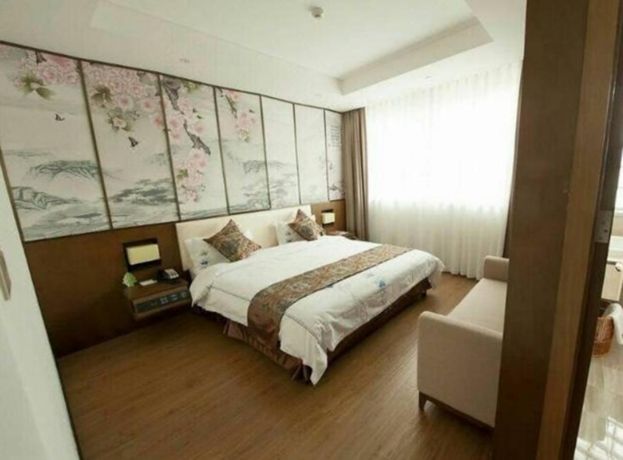 Noble Center Hotel Shanghai Bagian luar foto